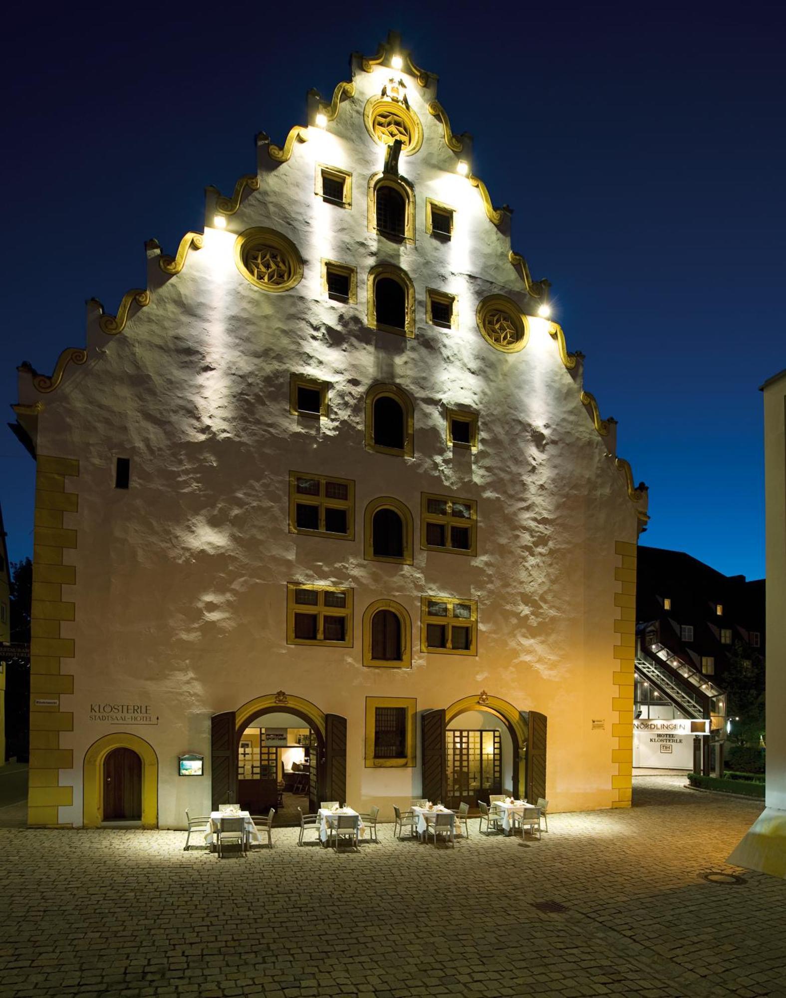 Hotel Kloesterle Noerdlingen - In Kuerze Elaya Hotel Kloesterle Nördlingen Extérieur photo